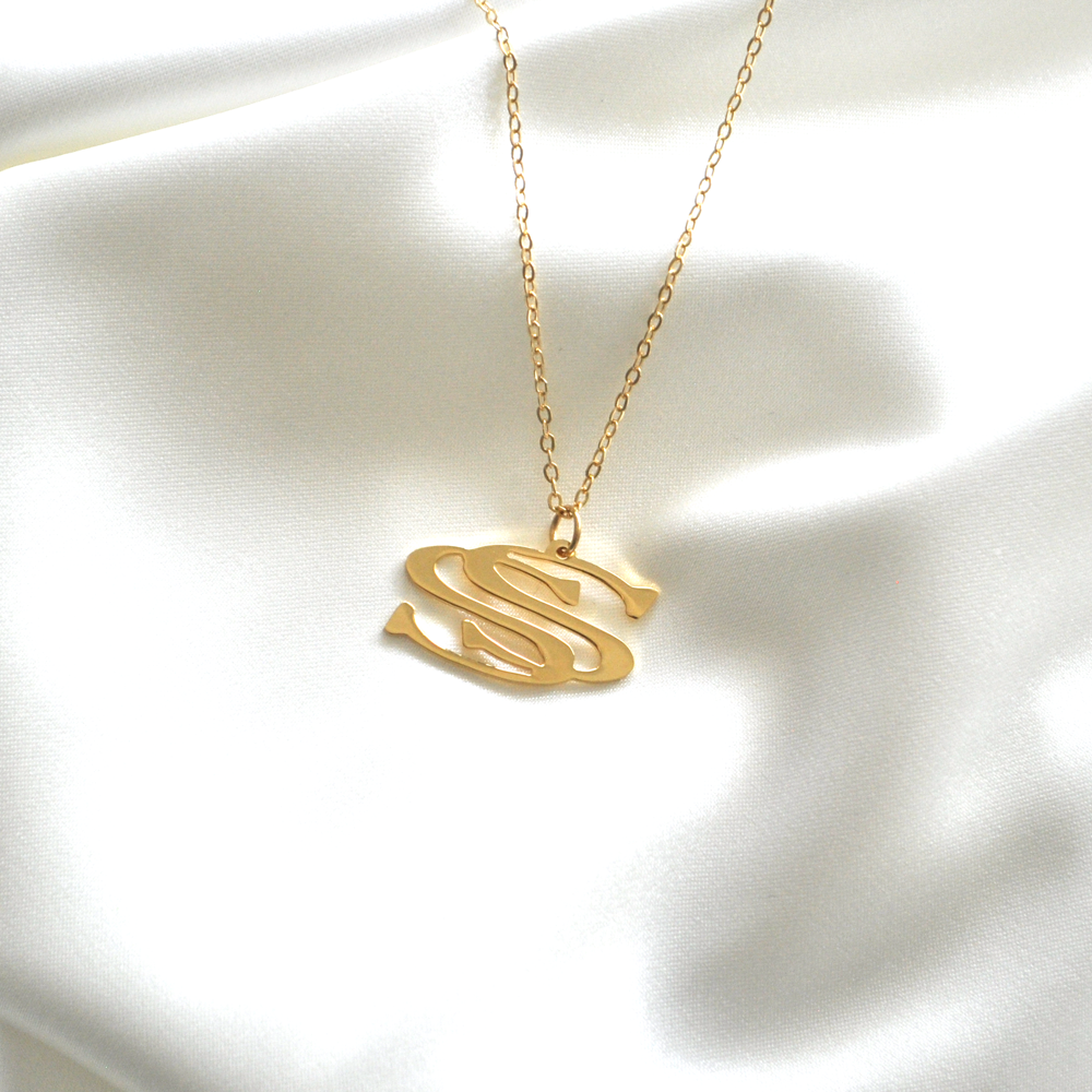 Collar Letra S