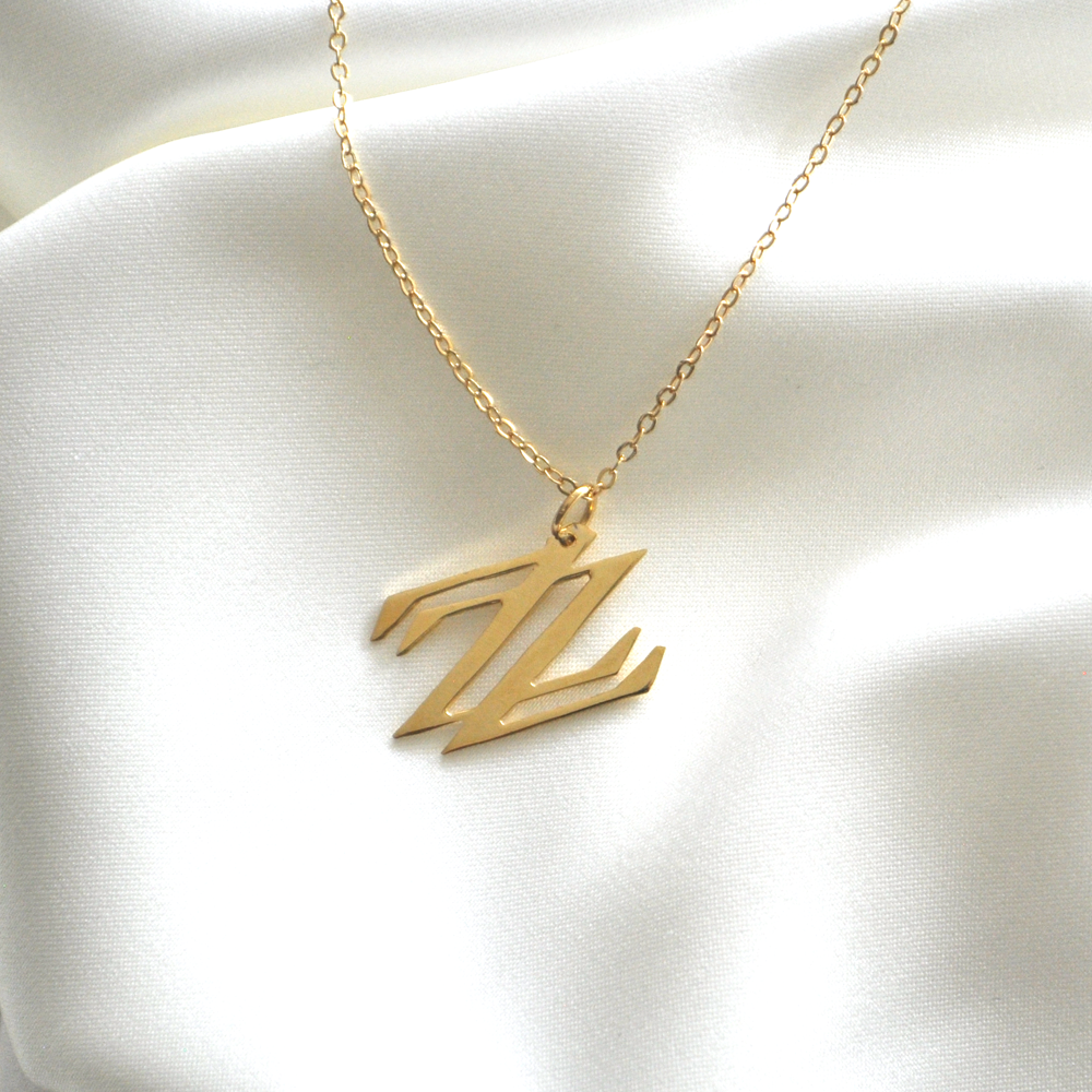 Collar Letra Z