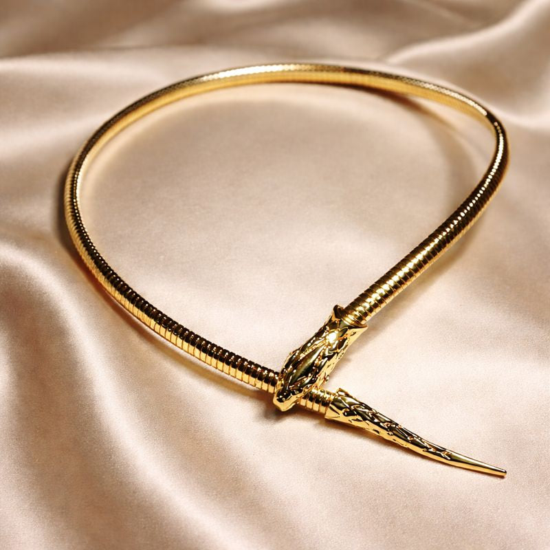 Collar Dominé Snake