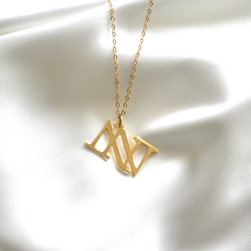 Collar Letra N